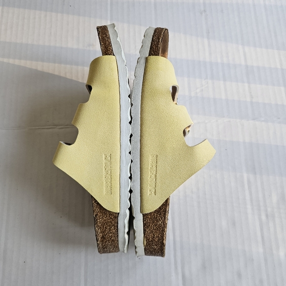 Birkenstock Florida 230 Sandal size EU 36 yellow triple strap - Picture 5 of 15